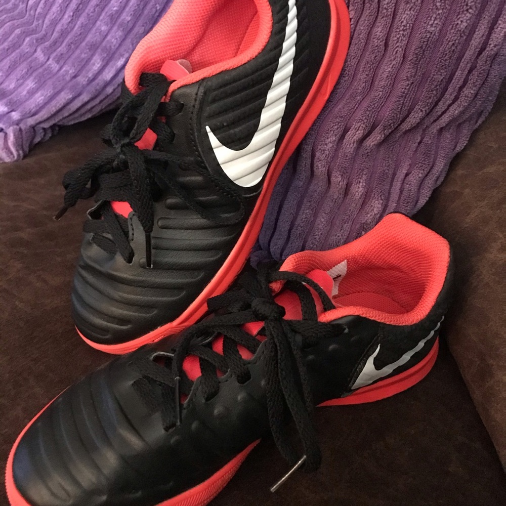 Nike indoor soccer shoes